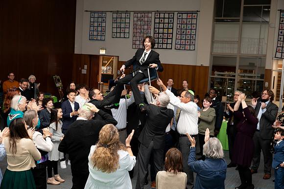3V0A0124
