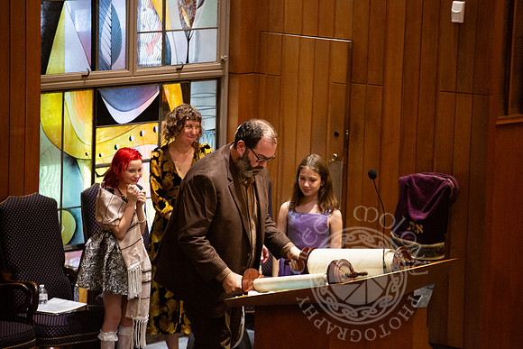 2V0A8143