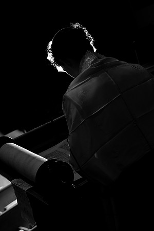 2V0A4039